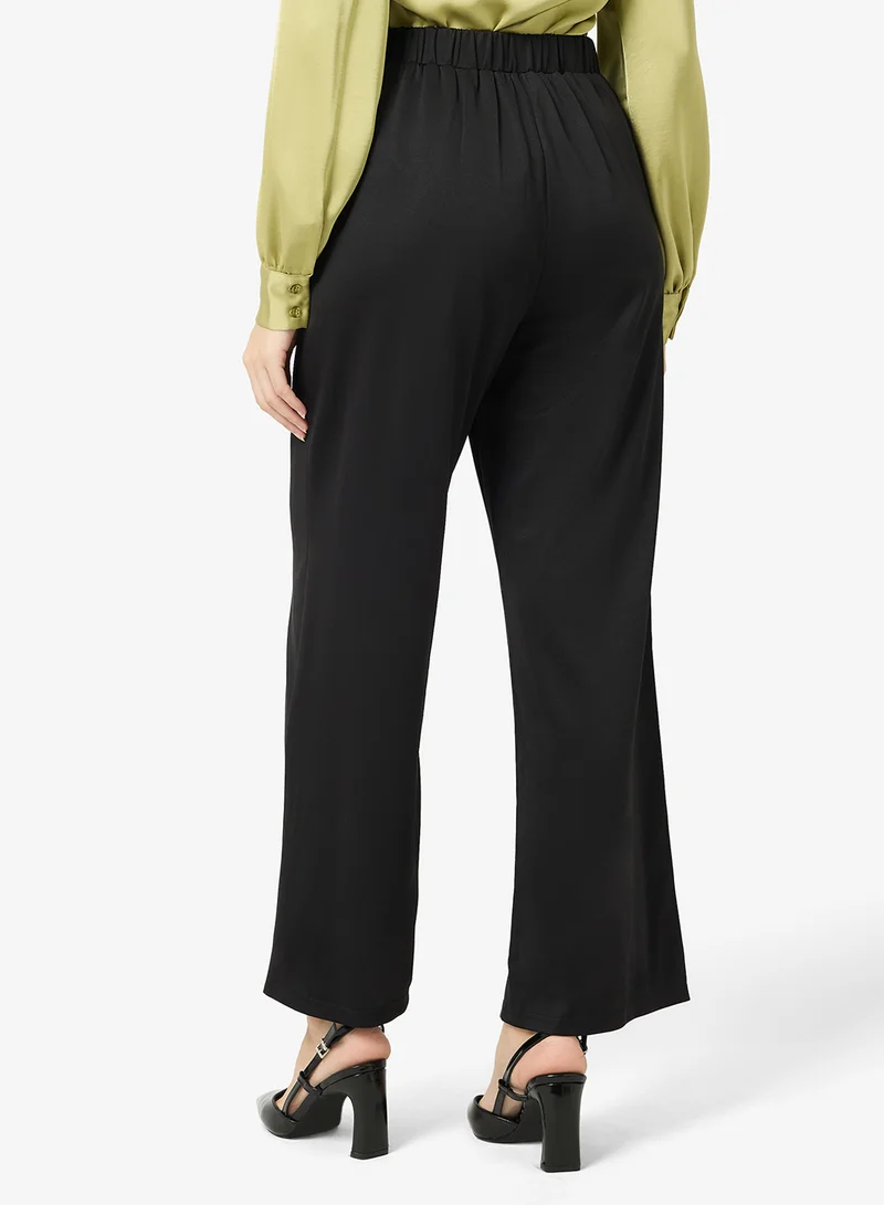 ايلا Fiited Trouser With Front Zipper